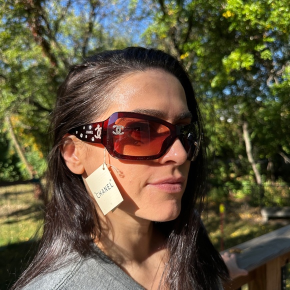 Chanel Vintage Sunglasses Made in italy Brown with Tags - Picture 7 of 7